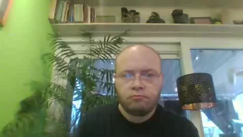 Snapshot of sixten113 chatting on February 12, 7:58 am sixten113 online show from February 12, 7:58 am