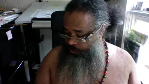 Snapshot of siyah_sakal chatting on July 13, 8:22 pm siyah_sakal online show from July 13, 8:22 pm