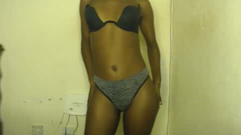 sizzly_ass online show from March 22, 11:08 pm