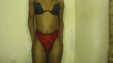 sizzly_ass online show from April 10, 6:40 am