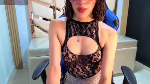 skaller_james_a online show from February 21, 12:28 pm