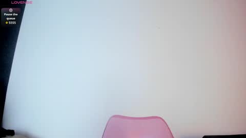 Snapshot of skarlet_miller_ chatting on May 8, 12:32 pm SKARLET online show from May 8, 12:32 pm