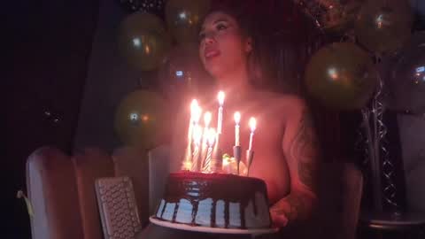 Skarleth villa online show from April 2, 2:09 am