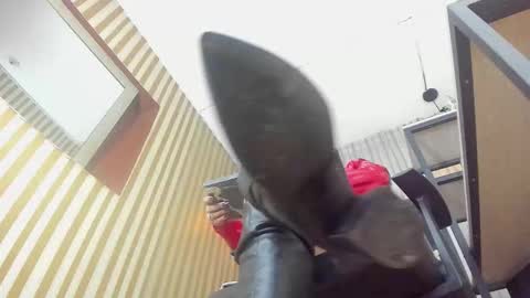 Snapshot of skarlettbarnes chatting on March 26, 12:22 pm skarlettbarnes online show from March 26, 12:22 pm