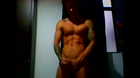 Snapshot of skater19xxx chatting on December 9, 9:58 pm miguel online show from December 9, 9:58 pm