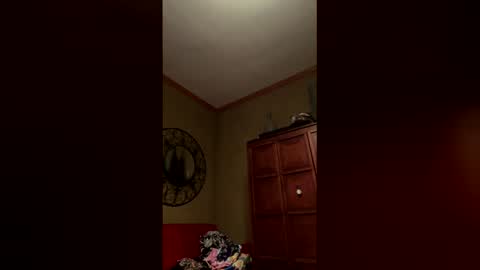 Snapshot of skaterbate222 chatting on May 15, 1:34 am skaterbate222 online show from May 15, 1:34 am