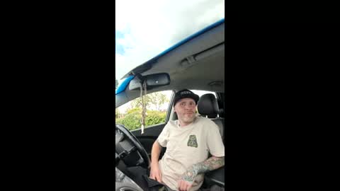 skateruncut online show from May 6, 2:44 pm