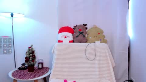 Skeete   CHRISTMAS SHOW THIS DECEMBER 24    CHECK OUT MY AMAZON LIST AND MAKE ME HAPPY  online show from November 25, 3:01 pm