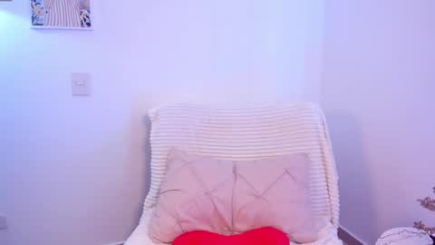 Snapshot of skeeter_cb chatting on May 11, 4:48 pm Skeete CHRISTMAS SHOW THIS DECEMBER 24 CHECK OUT MY AMAZON LIST AND MAKE ME HAPPY online show from May 11, 4:48 pm