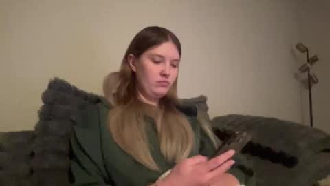 skiimaskabby online show from January 15, 5:23 am