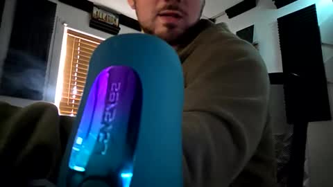 skimaskcouple89108 online show from April 17, 3:26 pm