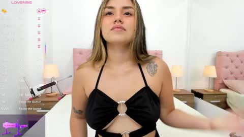     online show from April 4, 11:40 am