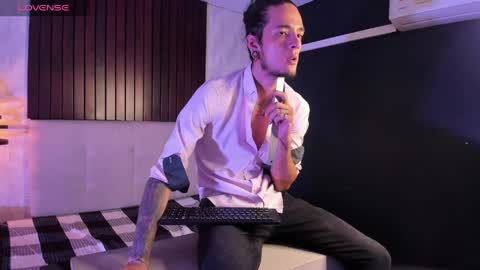 Mac online show from April 16, 3:35 pm