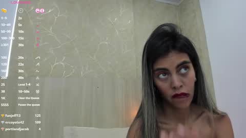 Noa online show from February 17, 2:26 pm