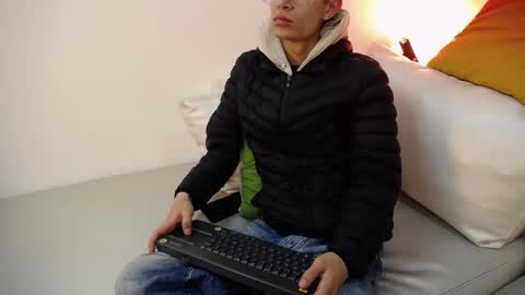 Snapshot of skinny_office chatting on February 11, 12:54 pm David online show from February 11, 12:54 pm