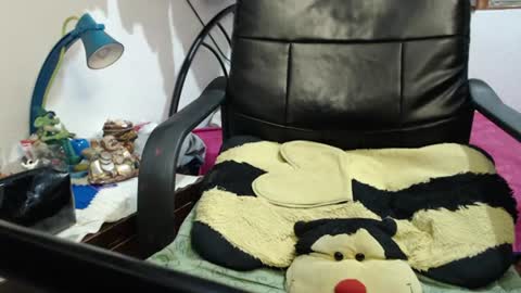 Snapshot of skinny_sexy666 chatting on July 15, 2:55 pm skinny_sexy666 online show from July 15, 2:55 pm