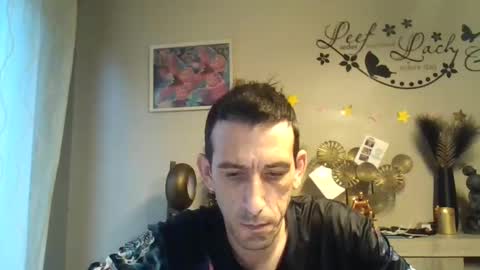 Snapshot of skinnybigcock2 chatting on December 2, 8:09 am SkinnyBigCock2 online show from December 2, 8:09 am