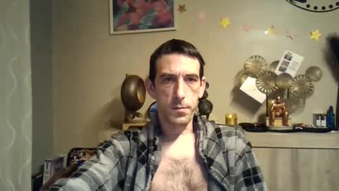 Snapshot of skinnybigcock2 chatting on January 13, 4:18 am SkinnyBigCock2 online show from January 13, 4:18 am