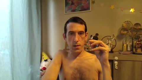 Snapshot of skinnybigcock2 chatting on October 20, 7:42 am SkinnyBigCock2 online show from October 20, 7:42 am