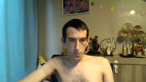 Snapshot of skinnybigcock2 chatting on October 21, 7:09 am SkinnyBigCock2 online show from October 21, 7:09 am