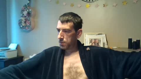 Snapshot of skinnybigcock2 chatting on July 9, 5:33 am SkinnyBigCock2 online show from July 9, 5:33 am