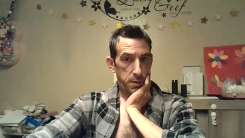 Snapshot of skinnybigcock2 chatting on July 27, 3:24 am SkinnyBigCock2 online show from July 27, 3:24 am