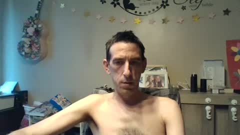 Snapshot of skinnybigcock2 chatting on July 30, 5:28 am SkinnyBigCock2 online show from July 30, 5:28 am