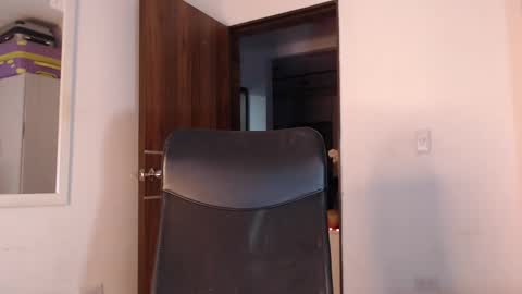 jesica online show from October 22, 5:19 am