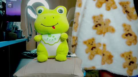 GoddessSkinny online show from December 4, 8:45 am