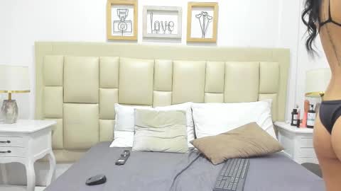 SkinnyGirl online show from October 11, 7:34 pm