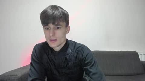 Snapshot of skinnyguywithbigd chatting on January 5, 2:19 pm skinnyguywithbigd online show from January 5, 2:19 pm