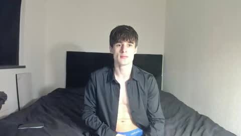 Snapshot of skinnyguywithbigd chatting on February 7, 6:50 am skinnyguywithbigd online show from February 7, 6:50 am