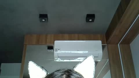 skinnykittencam online show from October 11, 6:50 pm