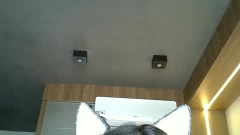 skinnykittencam online show from October 15, 12:27 pm