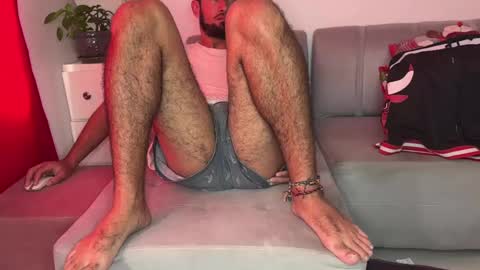 Snapshot of skinnylatin69 chatting on January 9, 12:09 pm skinnylatin69 online show from January 9, 12:09 pm