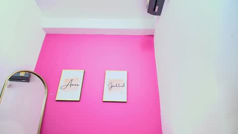 Snapshot of skinnyneighbour_ chatting on January 10, 9:13 am Karla online show from January 10, 9:13 am