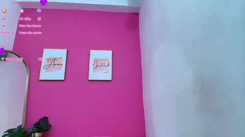 Snapshot of skinnyneighbour_ chatting on January 15, 9:13 am Karla online show from January 15, 9:13 am