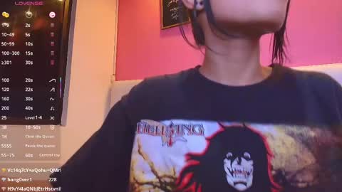 Snapshot of skinnyneighbour_ chatting on February 12, 9:10 am Karla online show from February 12, 9:10 am