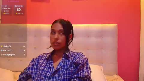 Snapshot of skinnyneighbour_ chatting on February 15, 10:00 am Karla online show from February 15, 10:00 am
