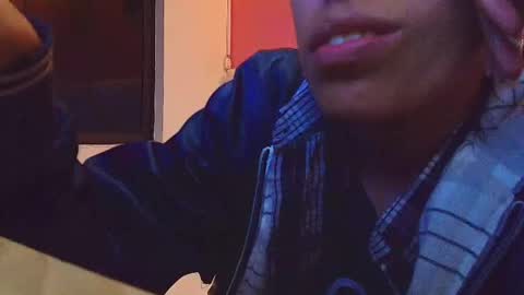 Snapshot of skinnyneighbour_ chatting on February 19, 3:06 am Karla online show from February 19, 3:06 am