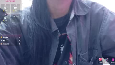 Snapshot of skinnyneighbour_ chatting on November 12, 2:56 am Karla online show from November 12, 2:56 am