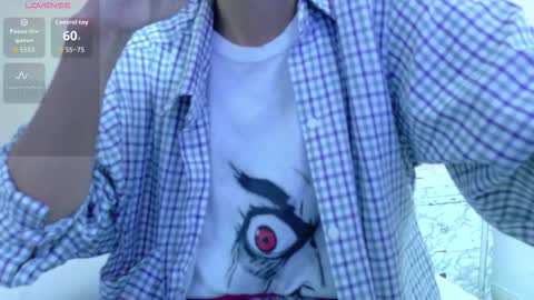 Snapshot of skinnyneighbour_ chatting on December 3, 3:03 am Karla online show from December 3, 3:03 am