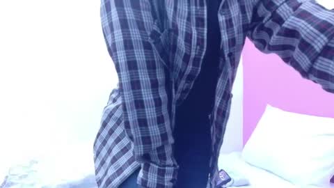 Snapshot of skinnyneighbour_ chatting on December 23, 3:15 am Karla online show from December 23, 3:15 am