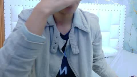 Snapshot of skinnyneighbour_ chatting on January 13, 3:12 am Karla online show from January 13, 3:12 am