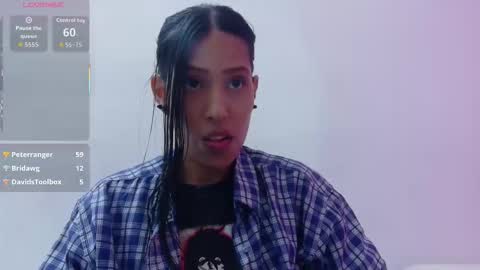 Snapshot of skinnyneighbour_ chatting on February 3, 6:22 am Karla online show from February 3, 6:22 am