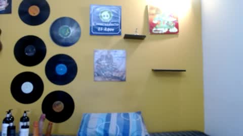 VERUS online show from April 7, 7:14 pm