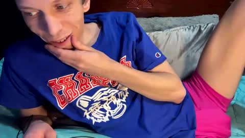 Snapshot of skittles933 chatting on March 11, 11:23 am Skittles online show from March 11, 11:23 am