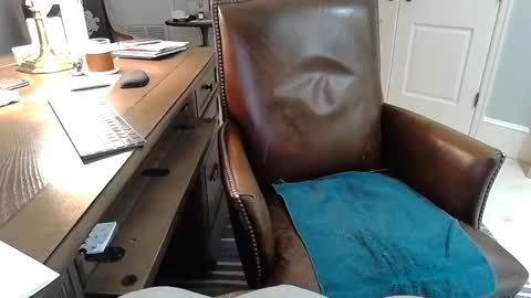 Snapshot of skr235 chatting on March 3, 11:03 pm skr235 online show from March 3, 11:03 pm