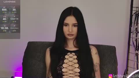 Eliza online show from June 14, 10:45 pm