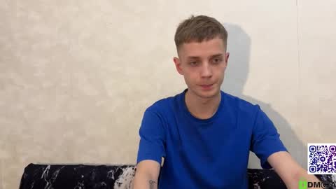 Snapshot of sky_hunter chatting on September 17, 12:51 pm sky_hunter online show from September 17, 12:51 pm